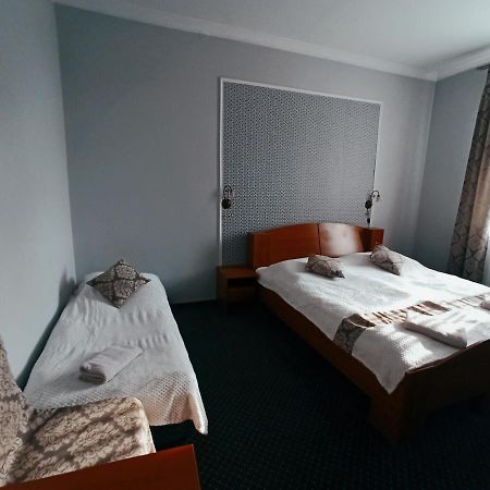 Pokoje Goscinne Kropka Tarnowskie Góry Buitenkant foto